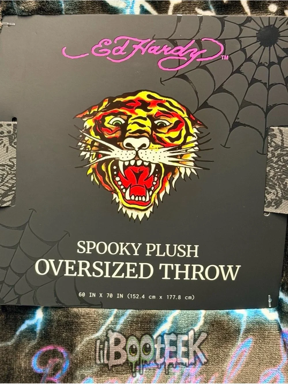 Ed Hardy Halloween Spooky Plush Oversized Throw Blanket Blue Lightning w Skulls